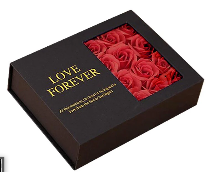 Caja De Rosas + Collar San Valentín