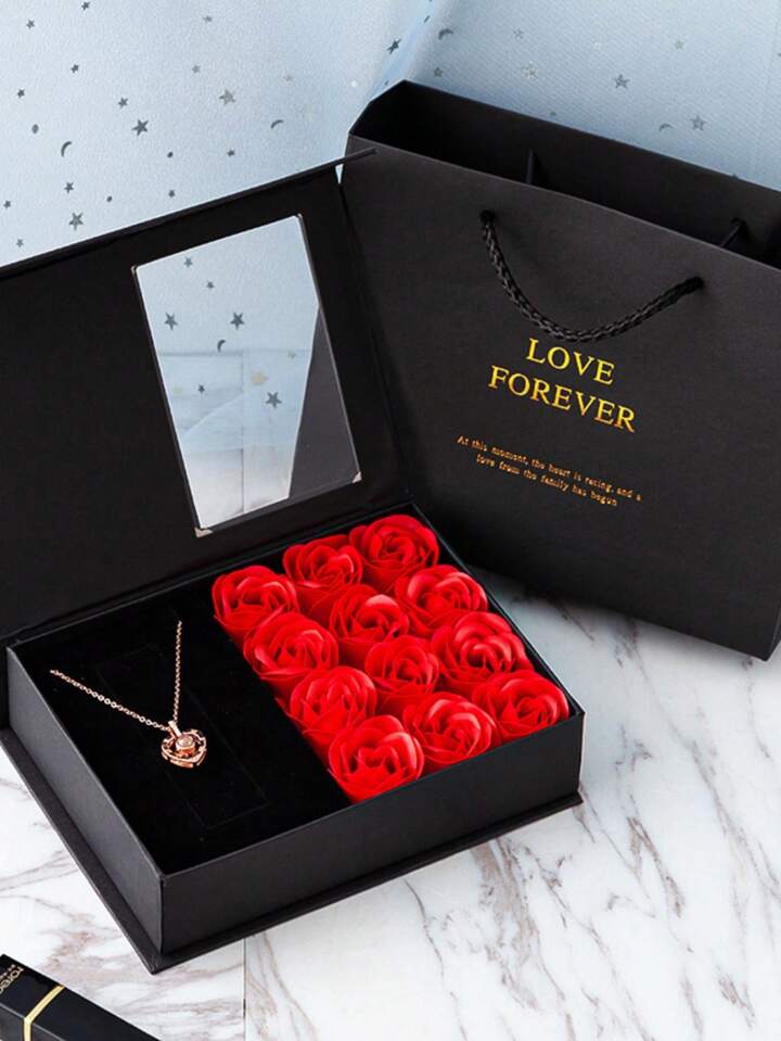 Caja De Rosas + Collar San Valentín